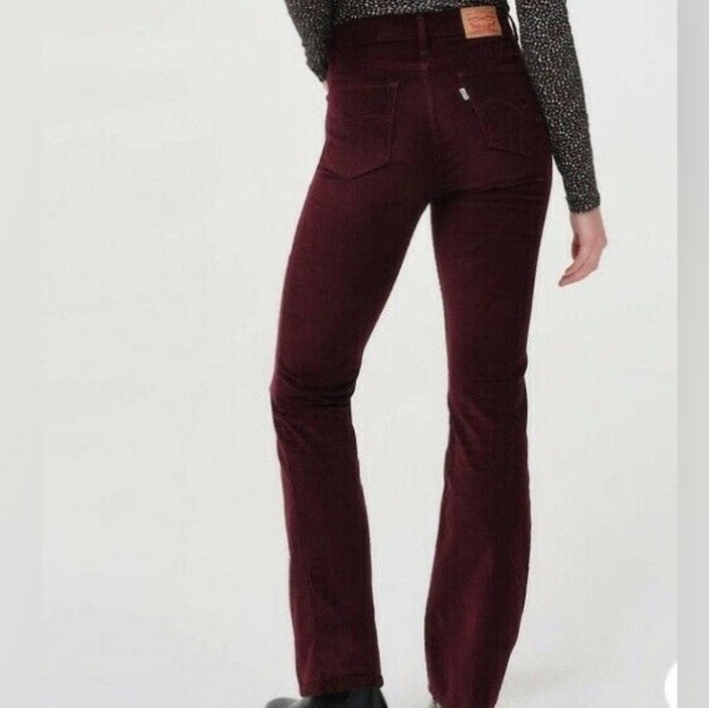 Levis 725 High Rise Bootcut Size 32 Burgundy Red Corduroy Pants